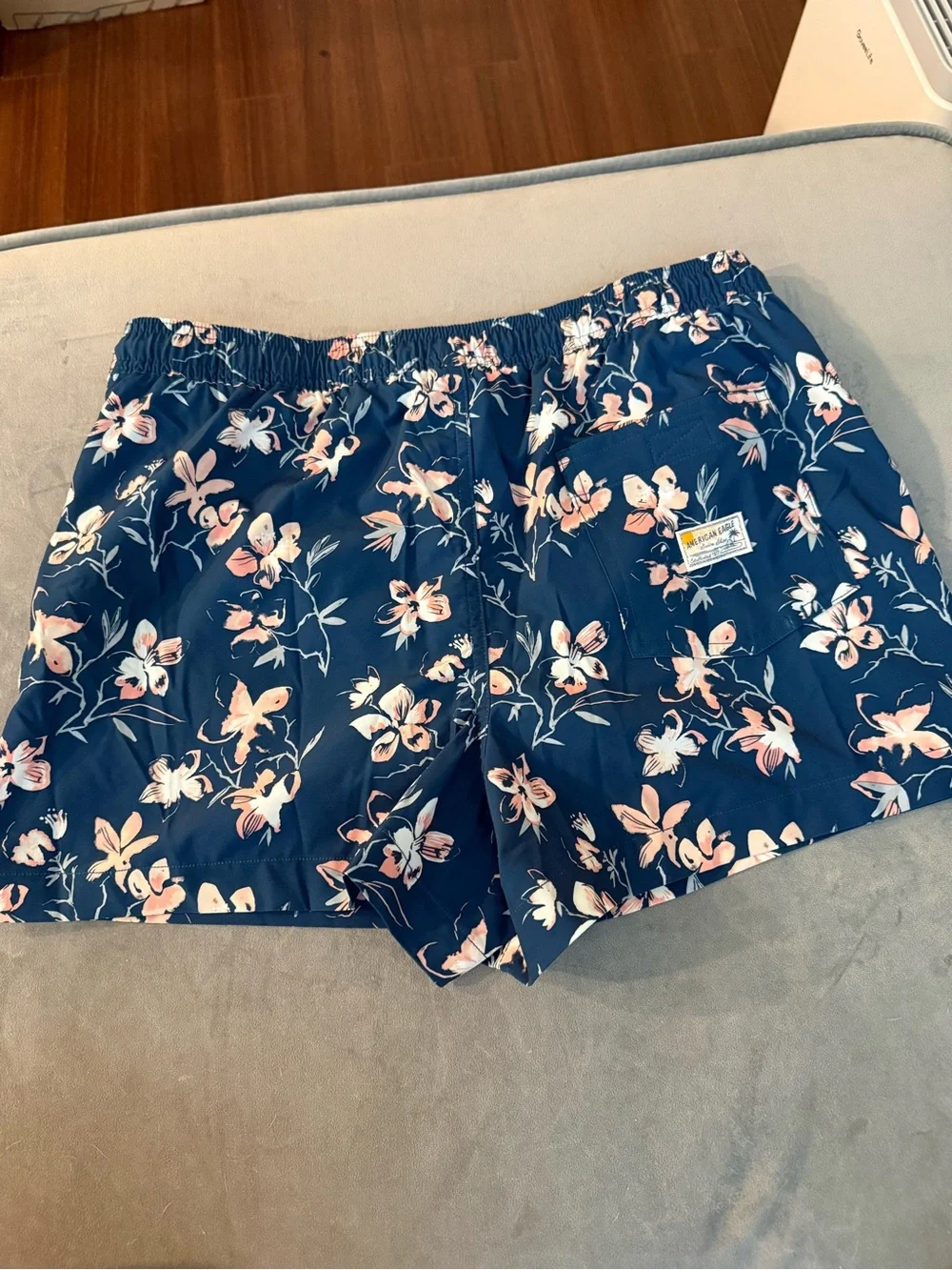 American Eagle Outfitters nwot size